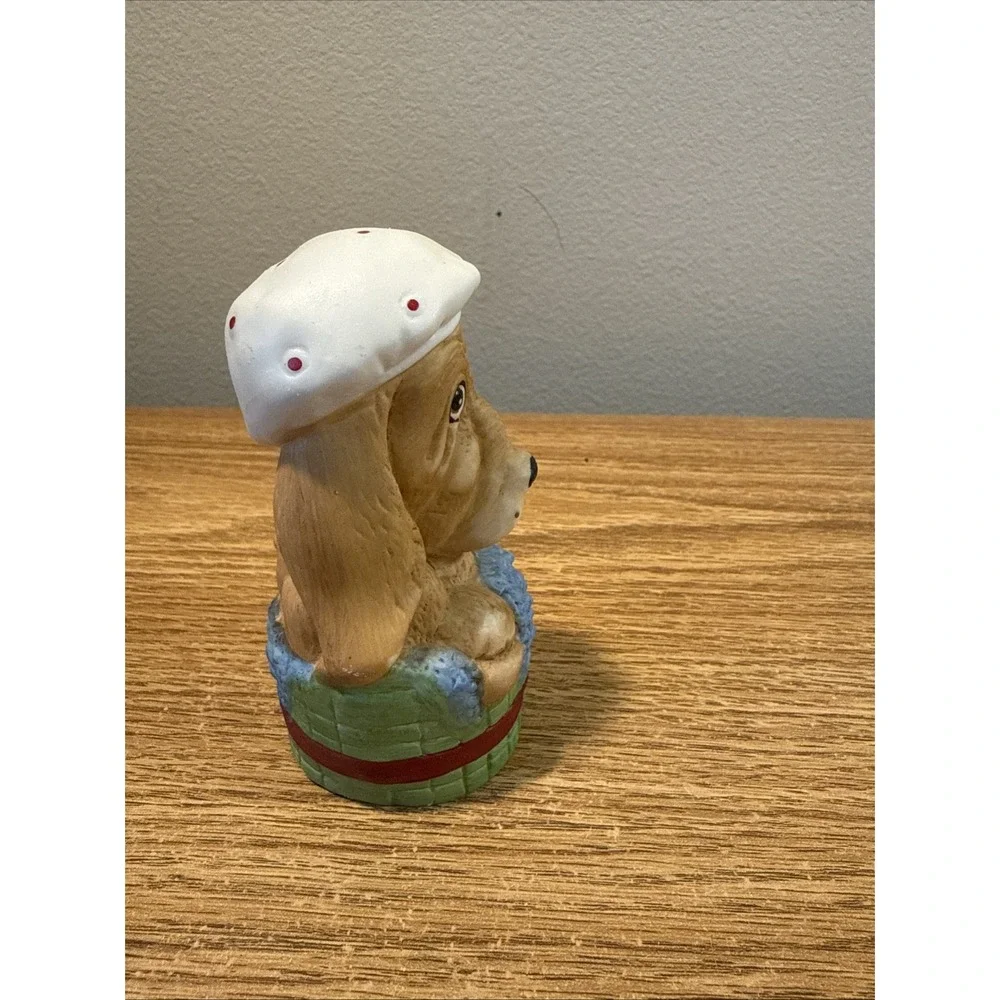 Vintage Jasco 1980 Critter Bells Basset Hound Bath Time Bubbles Hat Bisque Porcl